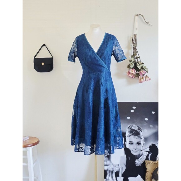 metisu Dresses & Skirts - Metisu Dress Woman's S Blue Lace Short Sleeve Midi Dressy